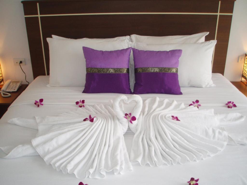 Soleluna Hotel Patong Dış mekan fotoğraf